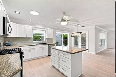 7592 SE 170th Longview Lane, The Villages, FL 32162 - Photo 16