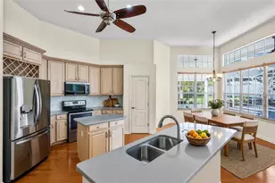 14137 Magnolia Glen Cir, Orlando, FL 32828 - Photo 10