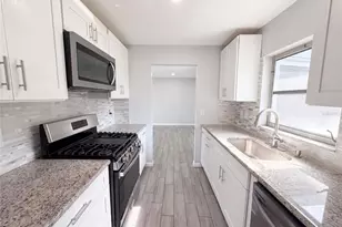 2096 W Atmore Cir, Deltona, FL 32725 - Photo 6