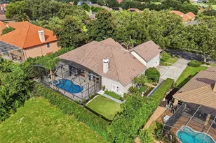 2426 Baesel View Dr, Orlando, FL 32835 - Photo 10