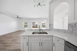 2276 Betsy Ross Ln, Saint Cloud, FL 34769 - Photo 16