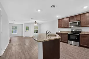 1556 Wynford Cir, Tavares, FL 32778 - Photo 14