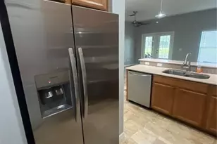 3781 Clubside Pointe Dr, Orlando, FL 32810 - Photo 2