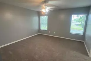 3781 Clubside Pointe Dr, Orlando, FL 32810 - Photo 6