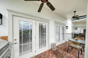 2305 Edgewater Dr, Orlando, FL 32804 - Photo 4