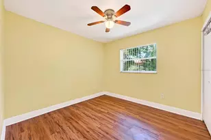 6045 Wedgewood Cir, Orlando, FL 32808 - Photo 14