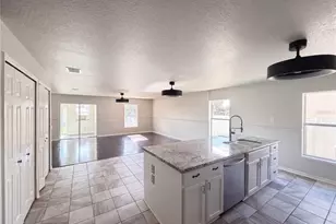 5604 Royal Hills Dr, Winter Haven, FL 33881 - Photo 8