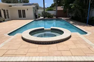 146 Giralda Blvd NE, Saint Petersburg, FL 33704 - Photo 6