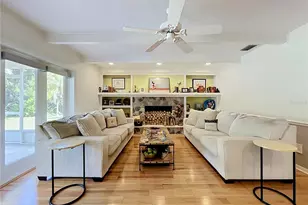 1319 Buckwood Dr, Orlando, FL 32806 - Photo 14