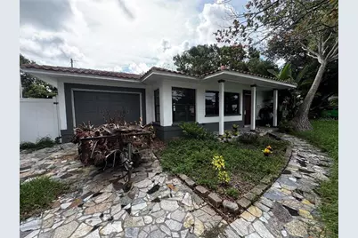 3249 54th Street N, Saint Petersburg, FL 33710 - Photo 2