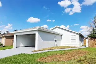 1047 Florida Holly Dr, Orlando, FL 32811 - Photo 2