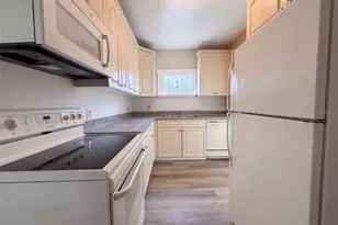1134 Pattison Ave, Sarasota, FL 34237 - Photo 8