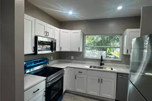 327 Ave J SE, Winter Haven, FL 33880 - Photo 10