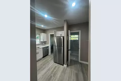 327 Avenue J SE, Winter Haven, FL 33880 - Photo 8