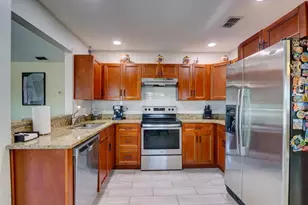 1915 E Lake Dr, Casselberry, FL 32707 - Photo 10