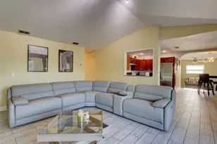 1915 E Lake Dr, Casselberry, FL 32707 - Photo 6