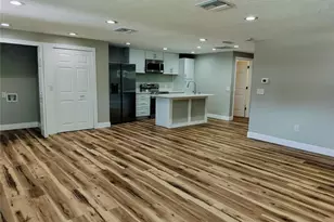 25405 Colmar Ave, Mount Plymouth, FL 32776 - Photo 4