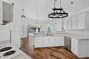 35546 Cedar Ln, Leesburg, FL 34788 - Photo 12