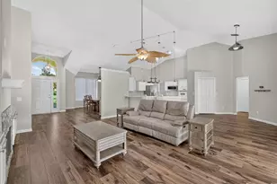 35546 Cedar Ln, Leesburg, FL 34788 - Photo 6