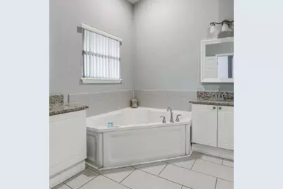 2704 Club Cortile Circle, Kissimmee, FL 34746 - Photo 22