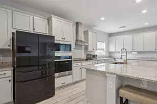 559 Via Bella Ct, Howey in the Hills, FL 34737 - Photo 8