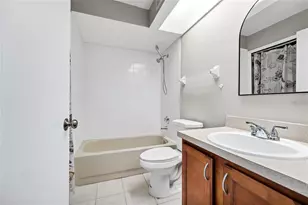 7865 Sugar View Ct, Orlando, FL 32819 - Photo 14