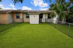 4666 Ken Knight Dr N, Jacksonville, FL 32209 - Photo 18