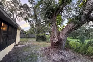 8801 Marc David, Gibsonton, FL 33534 - Photo 16