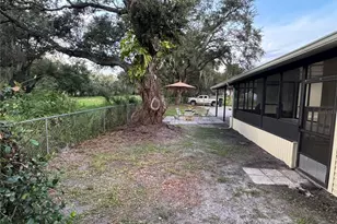 8801 Marc David, Gibsonton, FL 33534 - Photo 12