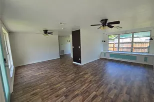 1500 Crest Ave, Leesburg, FL 34748 - Photo 6
