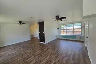 1500 Crest Ave, Leesburg, FL 34748 - Photo 8