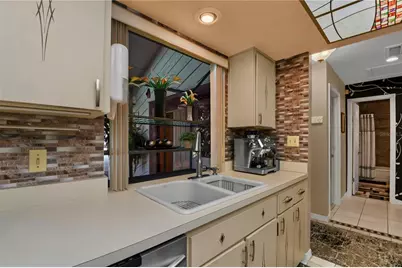 3884 Villa Rose Lane, Orlando, FL 32808 - Photo 4
