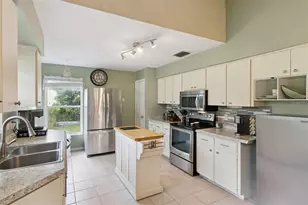 30724 Fairview Ave, Tavares, FL 32778 - Photo 12