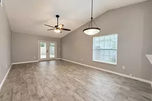 818 Maple Forest Dr, Orlando, FL 32825 - Photo 4