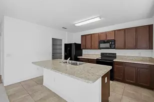 16604 Broadford Ln, Clermont, FL 34714 - Photo 8
