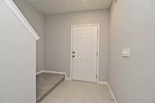 318 Cape Honeysuckle Pl, Sanford, FL 32771 - Photo 2