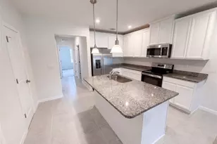 17917 Turning Leaf Cir, Land O Lakes, FL 34638 - Photo 2