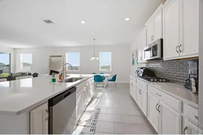 585 Sterling Reserve Way, Minneola, FL 34715 - Photo 14