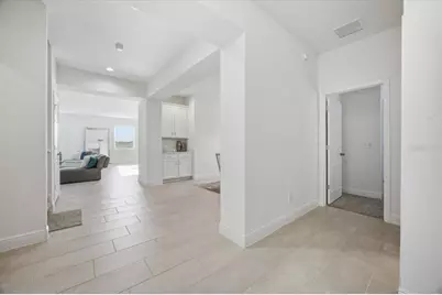585 Sterling Reserve Way, Minneola, FL 34715 - Photo 4