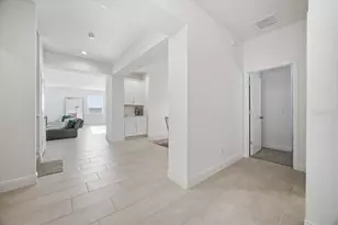 585 Sterling Reserve Wy, Minneola, FL 34715 - Photo 4