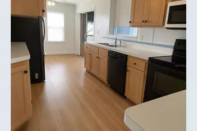 37643 Landis Avenue, Zephyrhills, FL 33541 - Photo 2