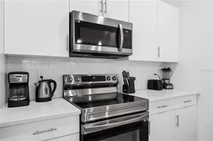 352 Famagusta Dr, Davenport, FL 33896 - Photo 10