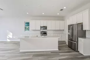 4718 Harrington Flds Dr, Davenport, FL 33837 - Photo 6
