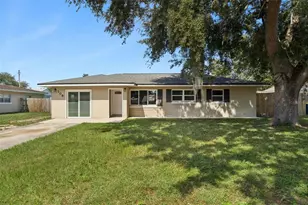 108 Alexandria Ave, Minneola, FL 34715 - Photo 1