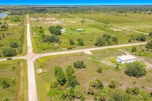 19983 NW 242nd St, Okeechobee, FL 34972 - Photo 6