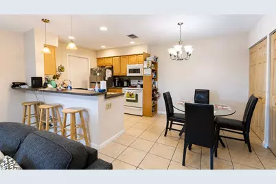 3914 NW Cinnamon Tree Circle, Jensen Beach, FL 34957 - Photo 4