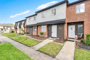 2326 Huntington Green Ct, Orlando, FL 32839 - Photo 2