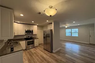 5825 Lullaby Ln, Orlando, FL 32810 - Photo 6