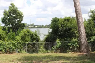 2337 N Crystal Lake Dr, Lakeland, FL 33801 - Photo 8