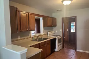 2337 N Crystal Lake Dr, Lakeland, FL 33801 - Photo 10